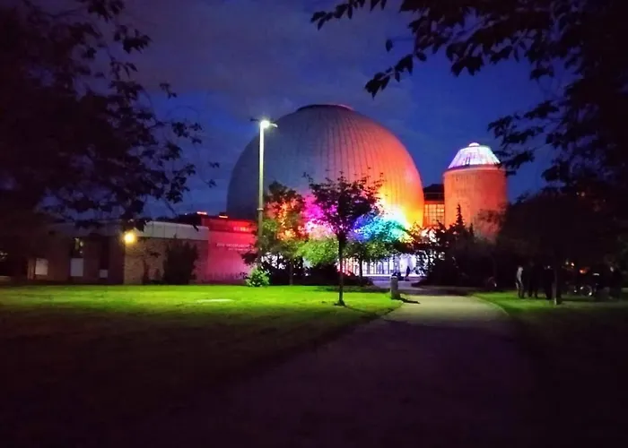 Quiet In Prenzlauer Berg Near Mauerpark Apartment
