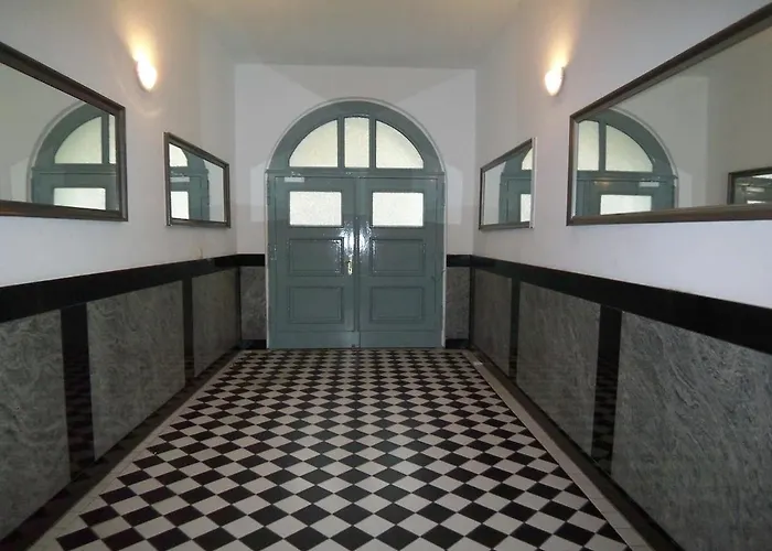 Quiet In Prenzlauer Berg Near Mauerpark Apartment