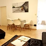 Апартаменты Quiet In Prenzlauer Berg Near Mauerpark